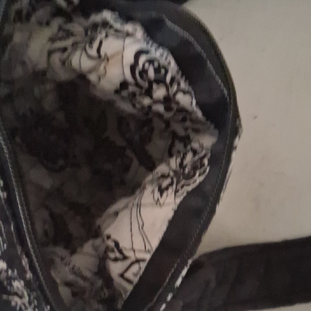 Chic Black & White Patterned Crossbody Bag Small EUC Description - Picture 6 of 6